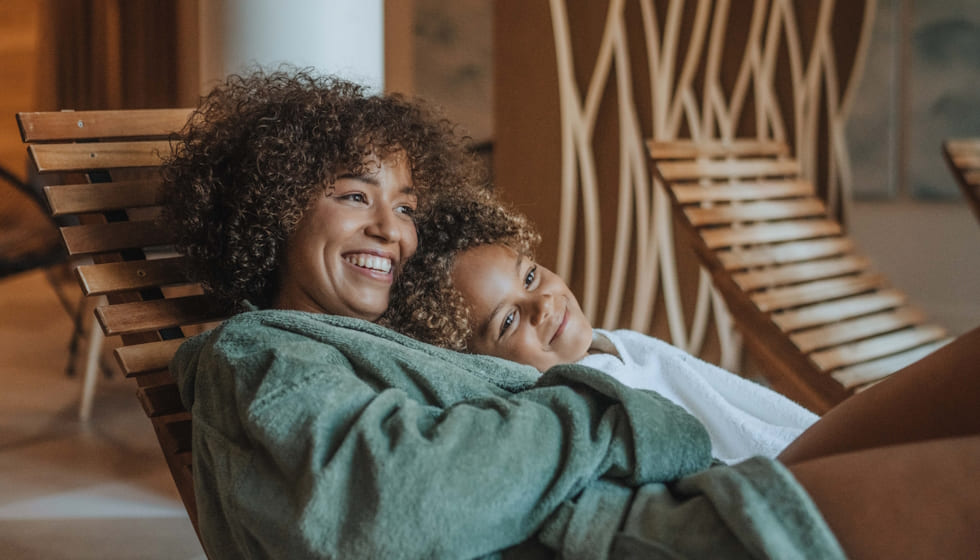 Maman avec son fils à la tisannerie
