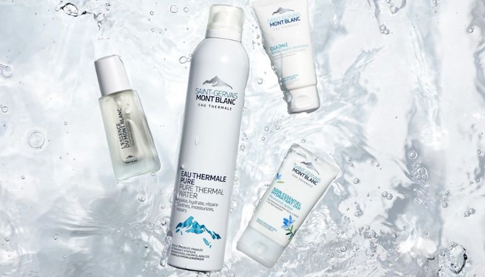 Produits de la gamme Saint-Gervais Mont Blanc sur fond d'eau